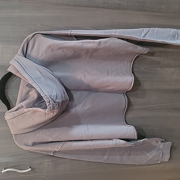 Crop sweatshirt - Picture 2 of 3